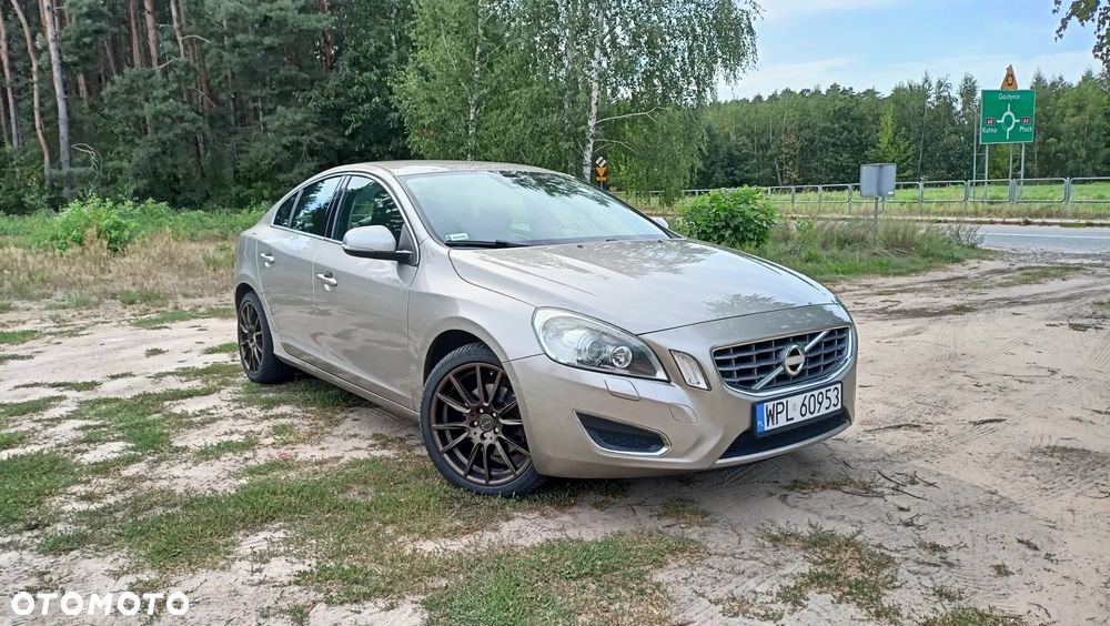 Volvo S60 - 1