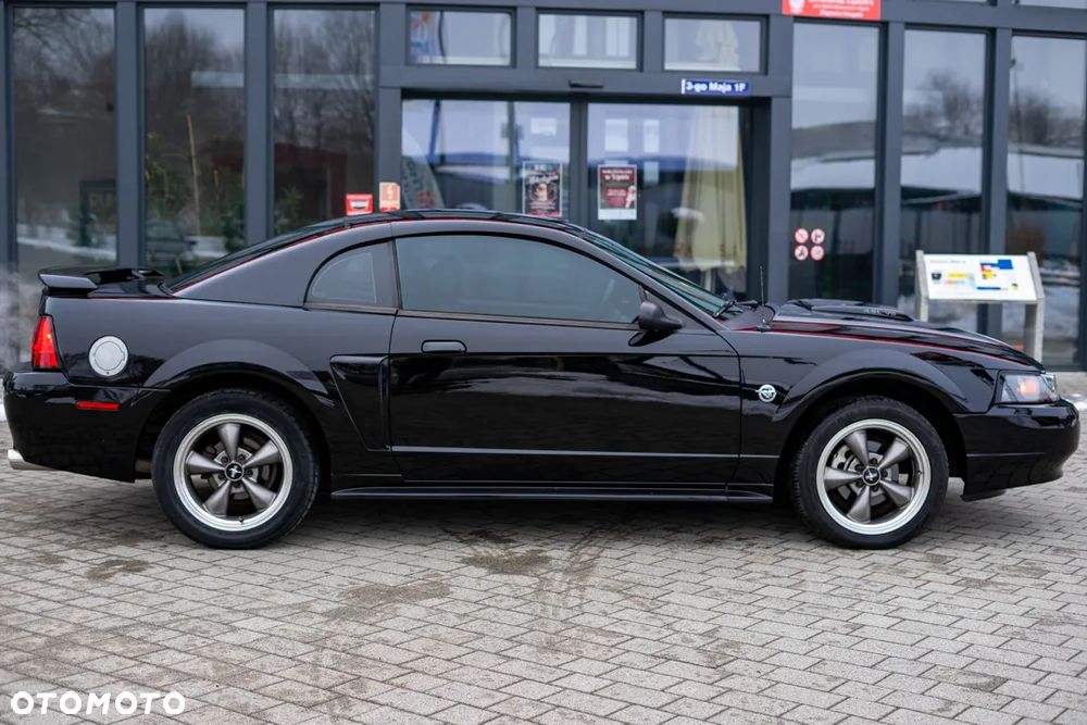 Ford Mustang 4.6 V8 GT - 22