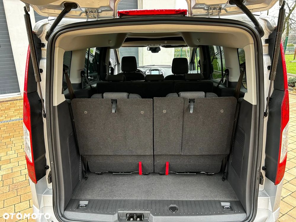 Ford Tourneo Connect 1.5 TDCi Titanium - 16