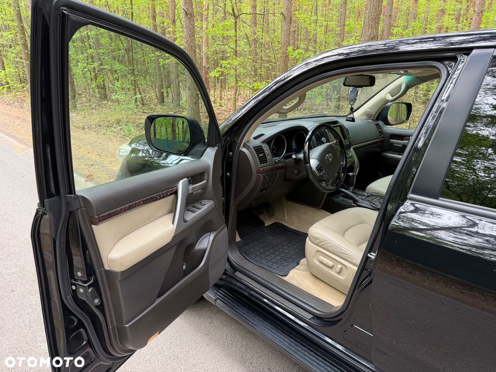 Toyota Land Cruiser LC 4.5 D-4D Prestige Platinium 7os - 16