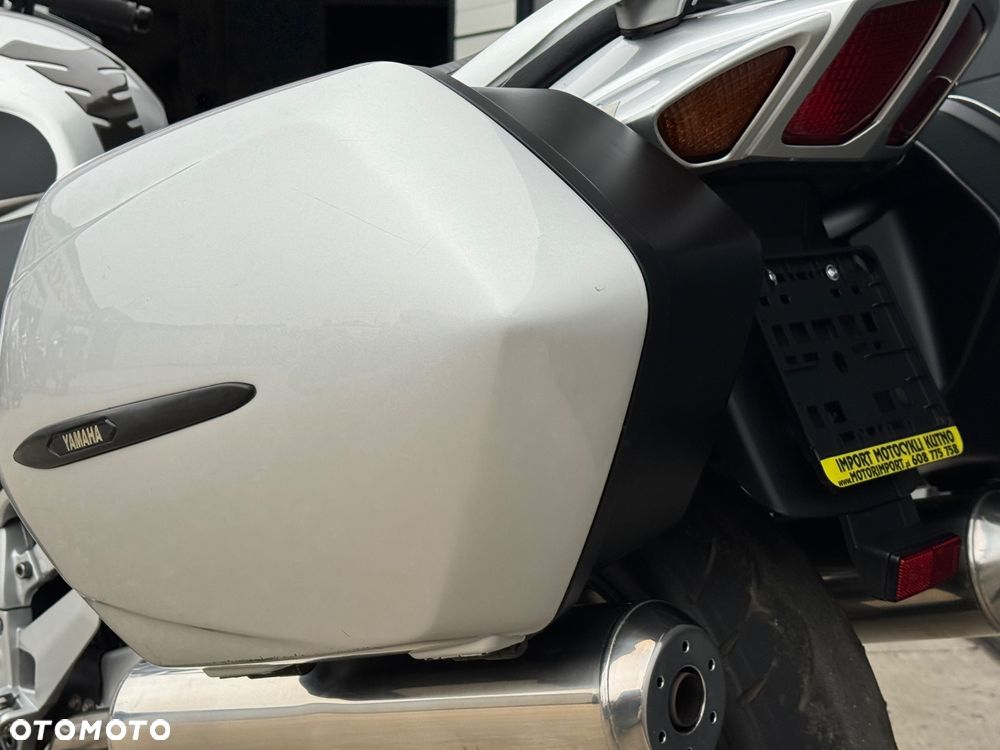 Yamaha FJR - 32
