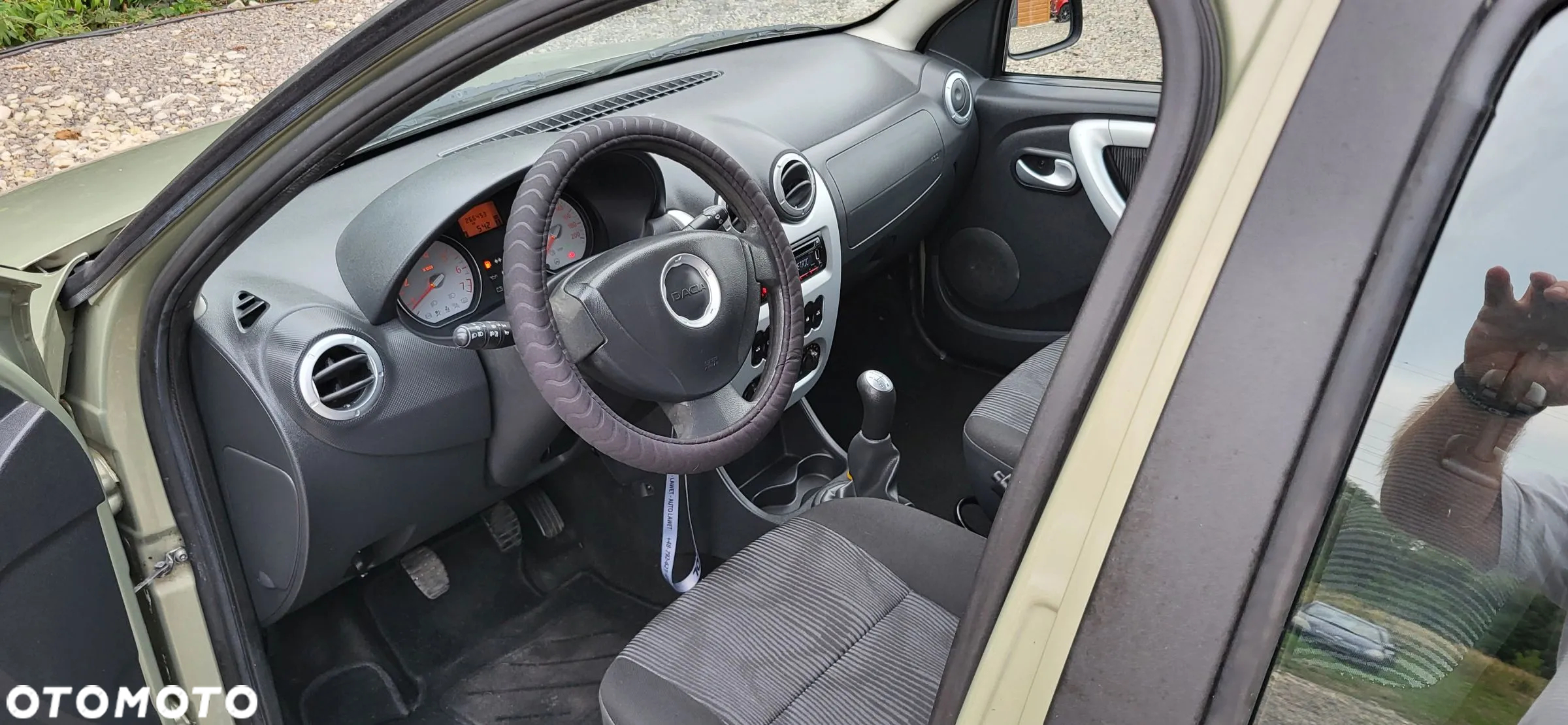 Dacia Sandero 1.6 Ambiance - 12