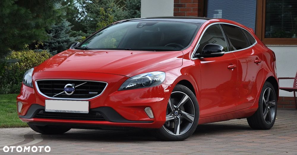 Volvo V40 D4 R-Design Summum - 1