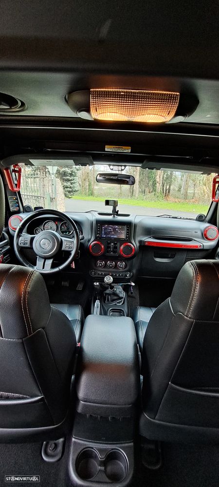 Jeep Wrangler Unlimited 2.8 CRD DPF Sahara - 11