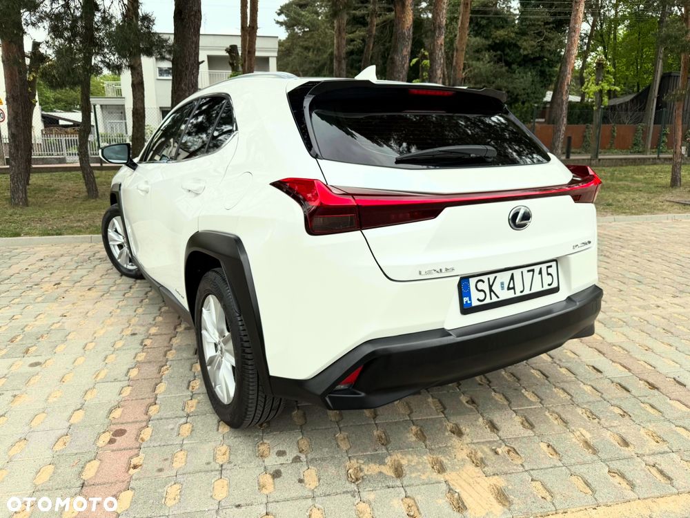 Lexus UX 250h Prestige 2WD - 8