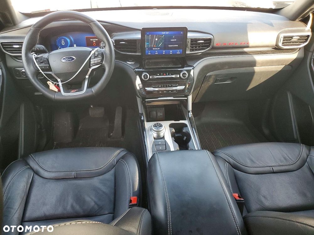 Ford Explorer - 8