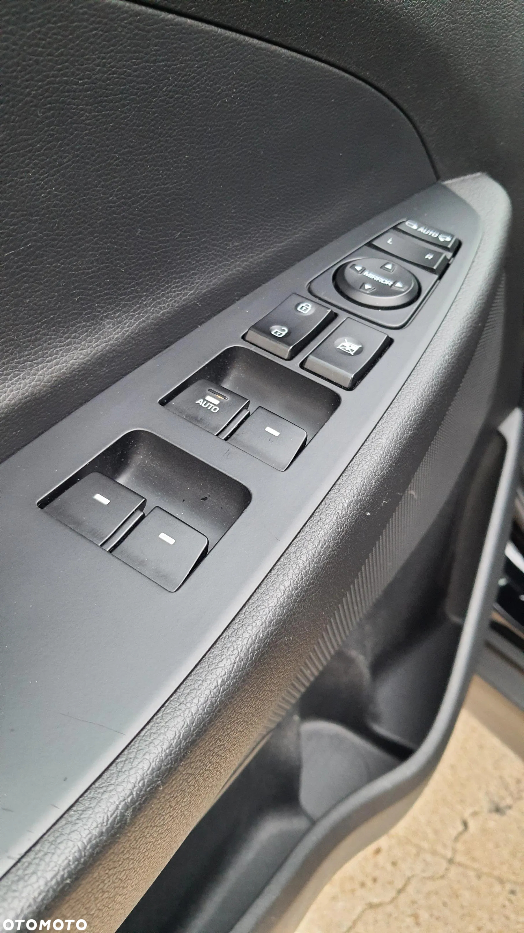 Hyundai Tucson 1.7 CRDI BlueDrive Comfort 2WD - 17