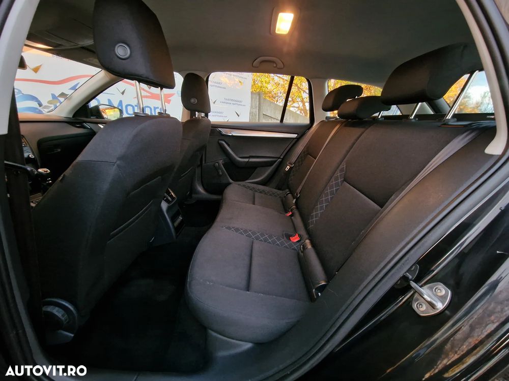 Skoda Octavia Combi Diesel 1.6 TDI Style - 4