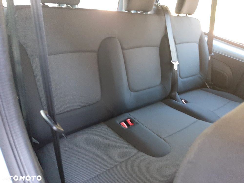 Renault Trafic 2.0 dCi - 34