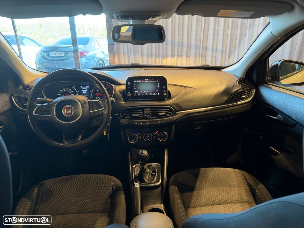 Fiat Tipo Station Wagon 1.3 M-Jet Lounge J17 - 26