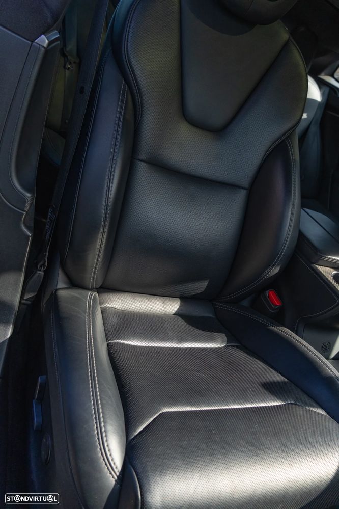 Tesla Model S P100D - 17