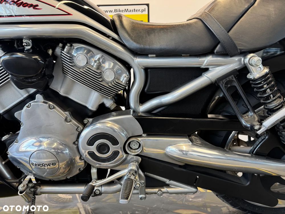 Harley-Davidson V-Rod Street Rod - 24