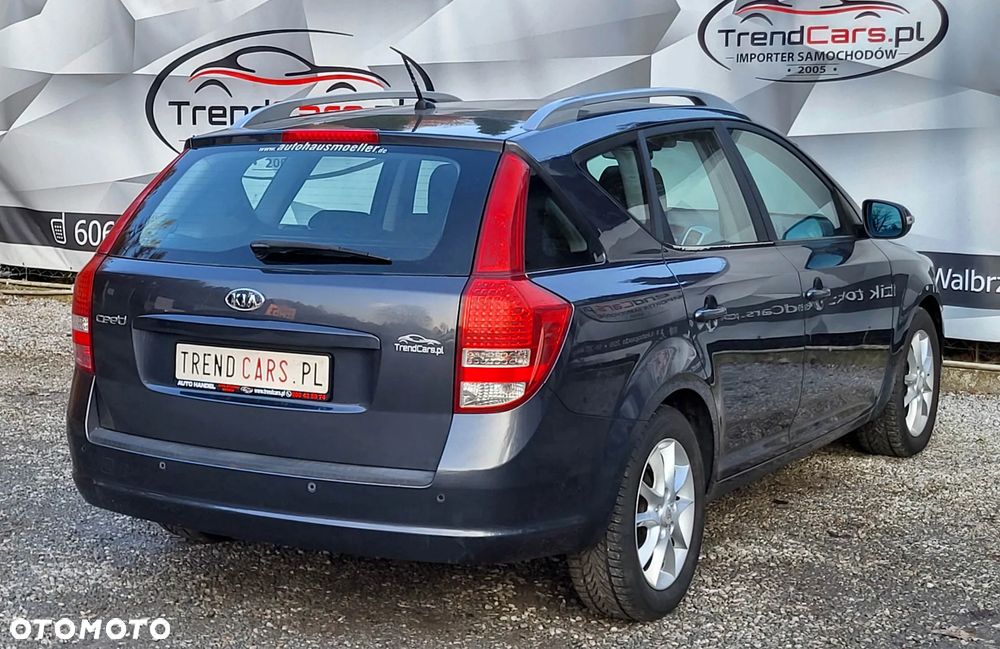 Kia Ceed 1.6 CVVT Dream-Team Edition - 6