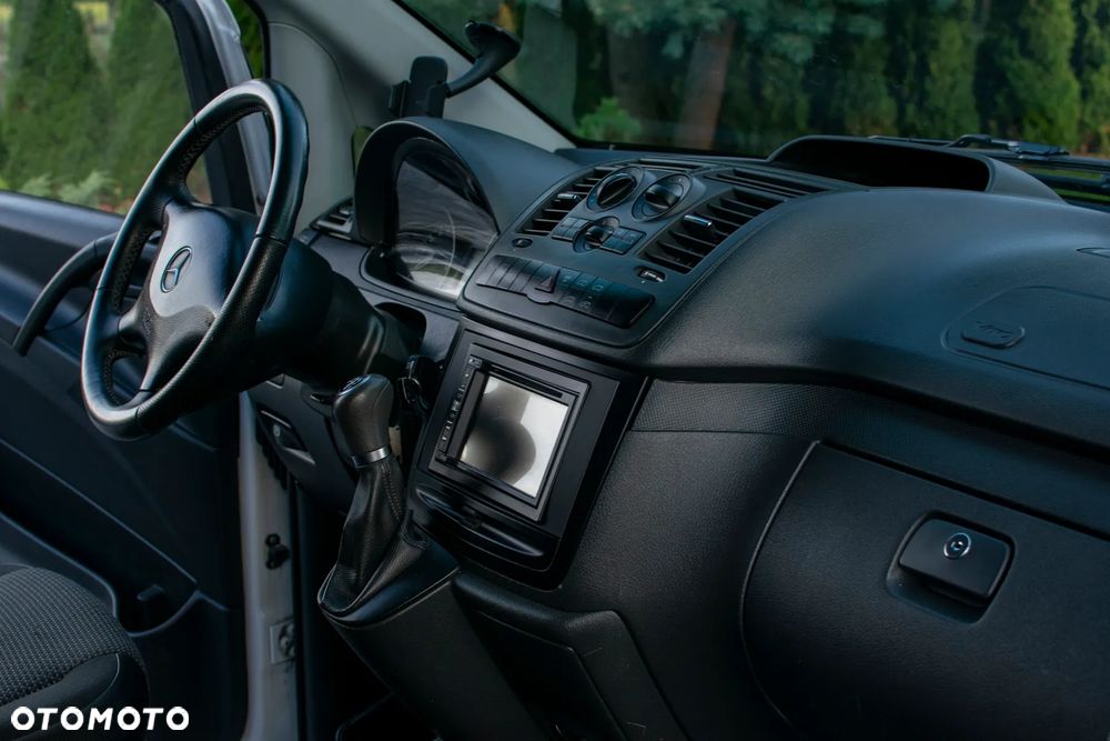 Mercedes-Benz VITO 122 - 36
