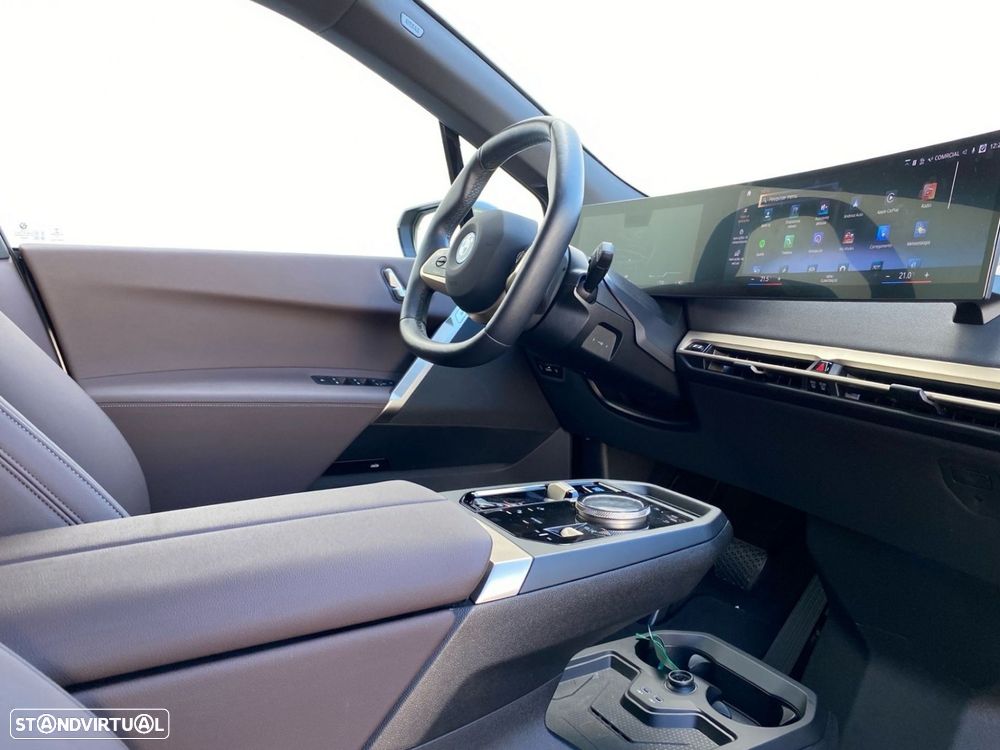 BMW iX xDrive 50 Pack Desportivo - 18