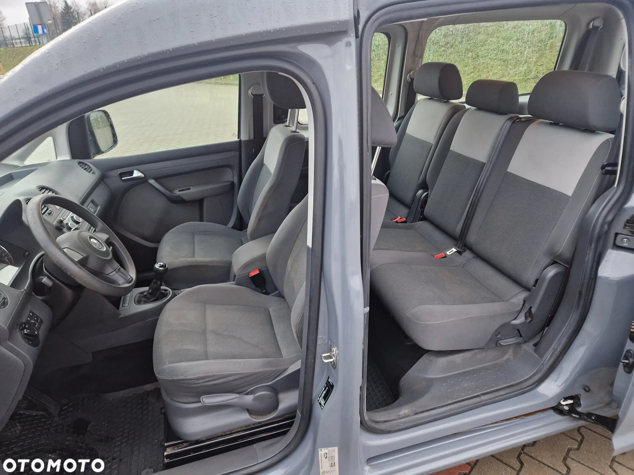 Volkswagen Caddy 1.2 (7-Si.) Edition 30 - 9