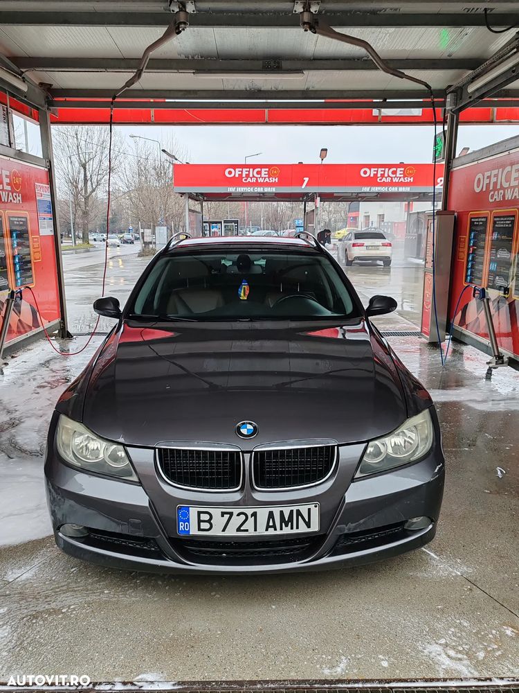 BMW Seria 3 320d DPF - 1