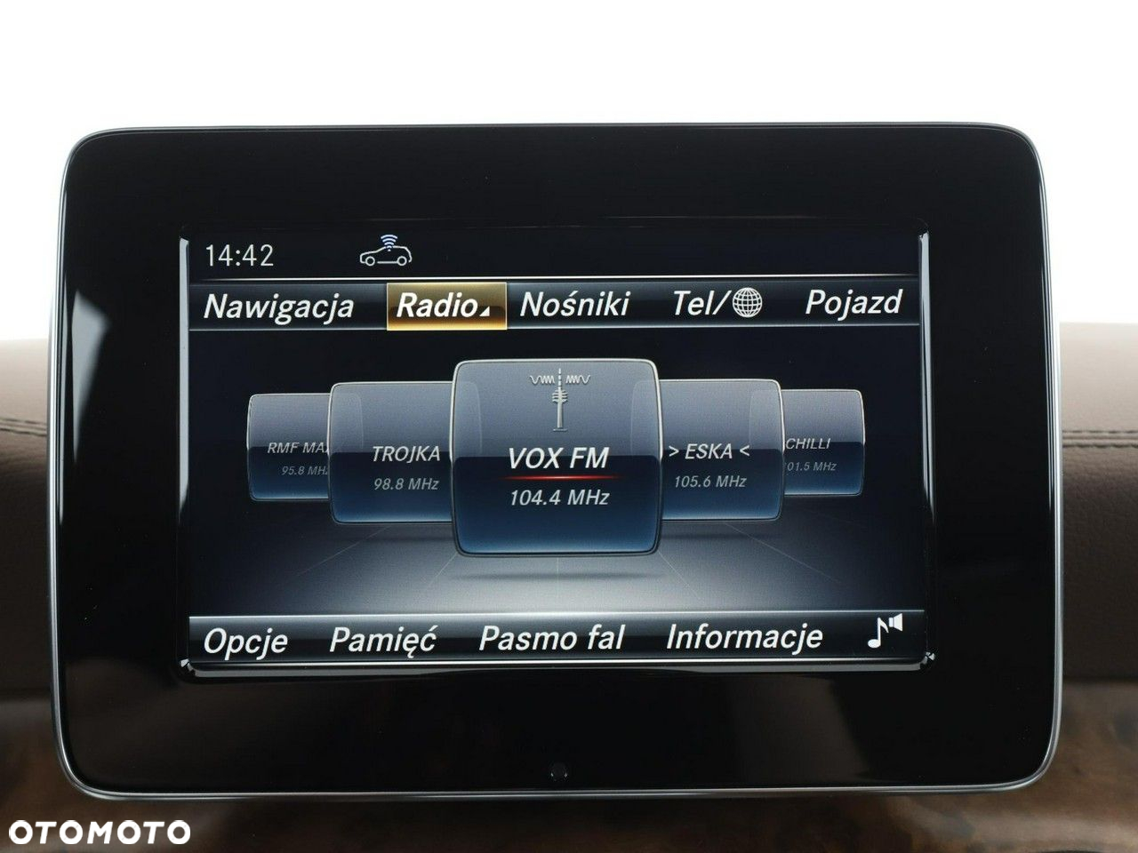 Mercedes-Benz GLA 250 4Matic 7G-DCT - 23