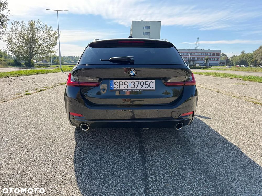 BMW Seria 3 320d Touring xDrive - 5