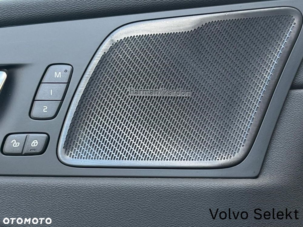 Volvo XC 60 - 30