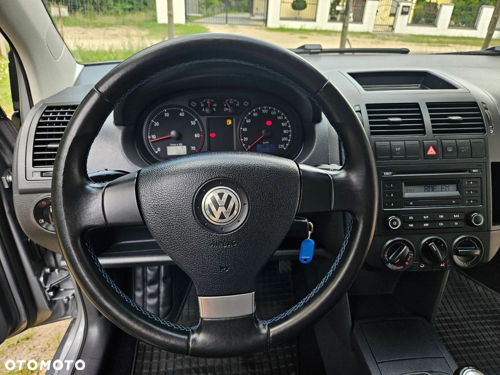 Volkswagen Polo 1.4 Tour - 8