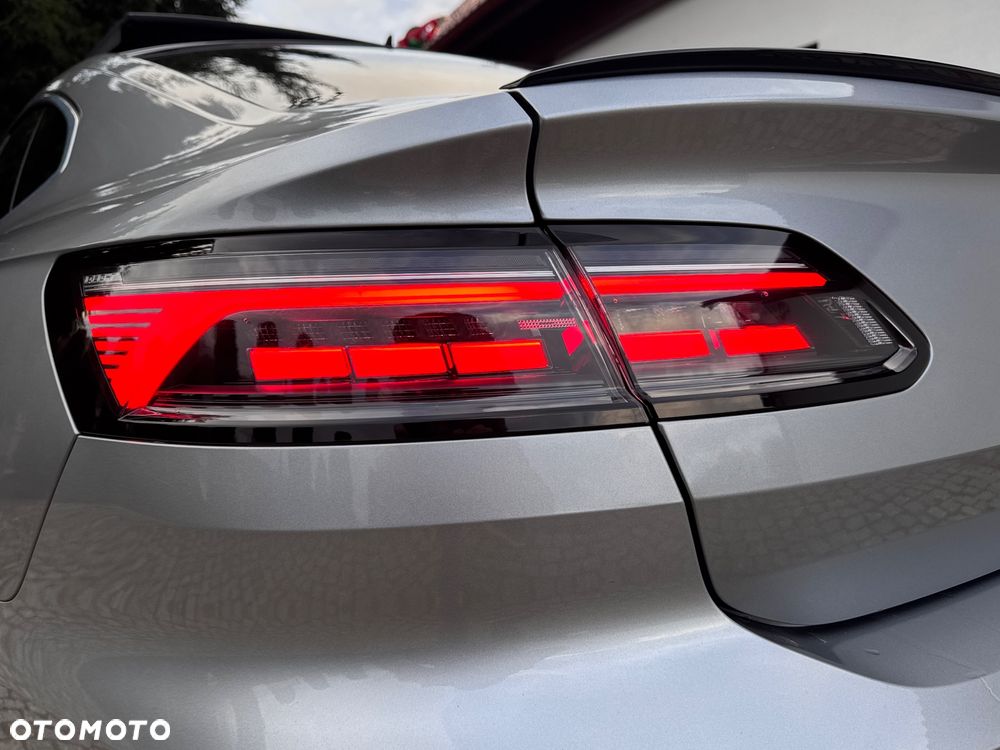 Volkswagen Arteon 2.0 TDI SCR DSG R-Line - 25