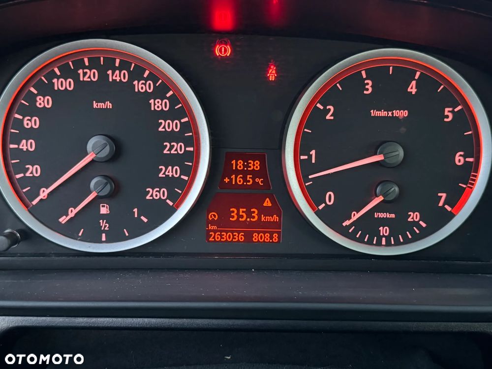 BMW Seria 5 - 23