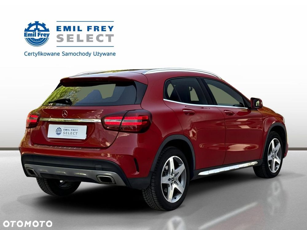 Mercedes-Benz GLA - 6