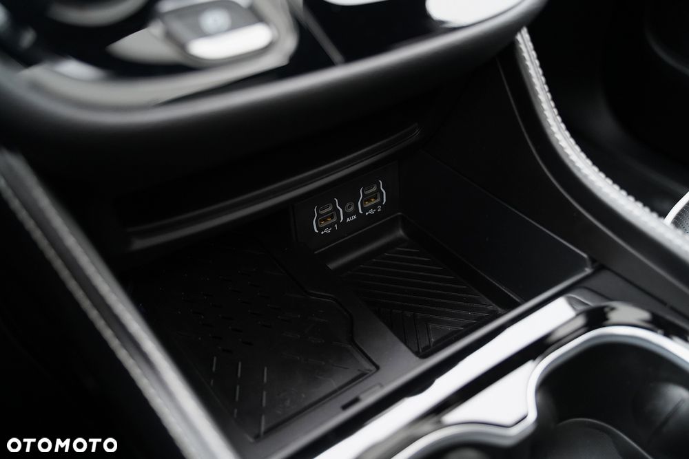 Chrysler Pacifica - 30