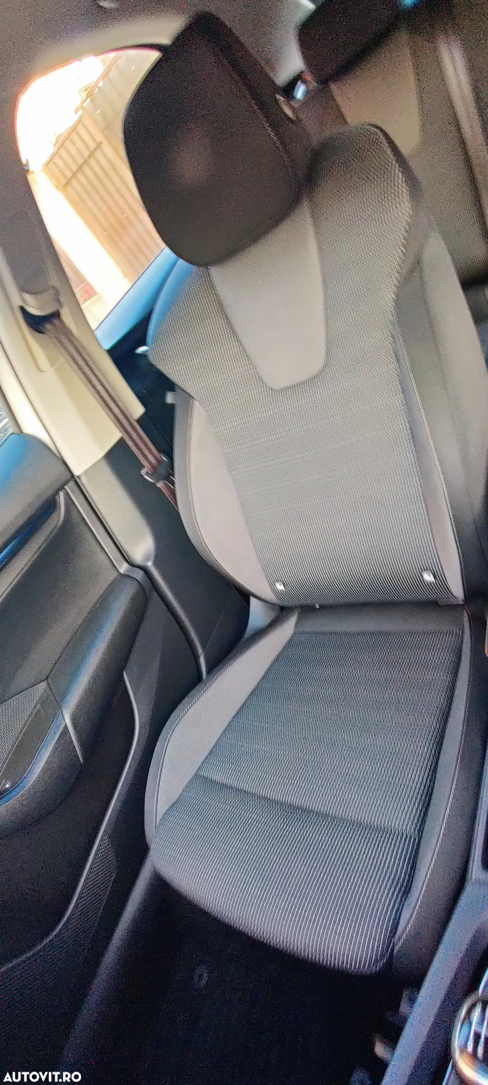 Skoda Octavia 2.0 TDI DSG Ambition - 14