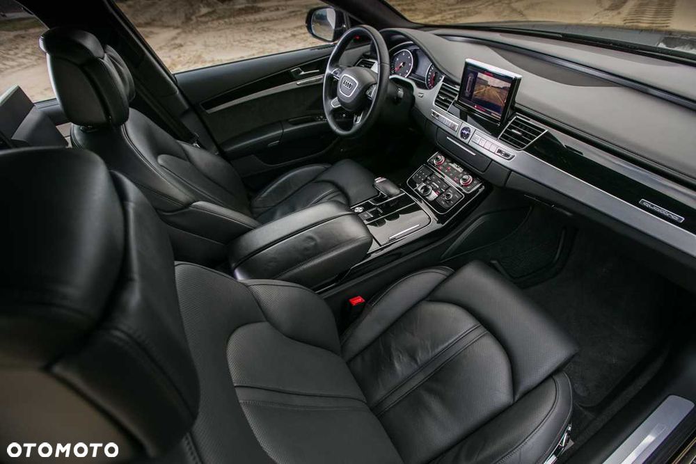 Audi A8 - 7