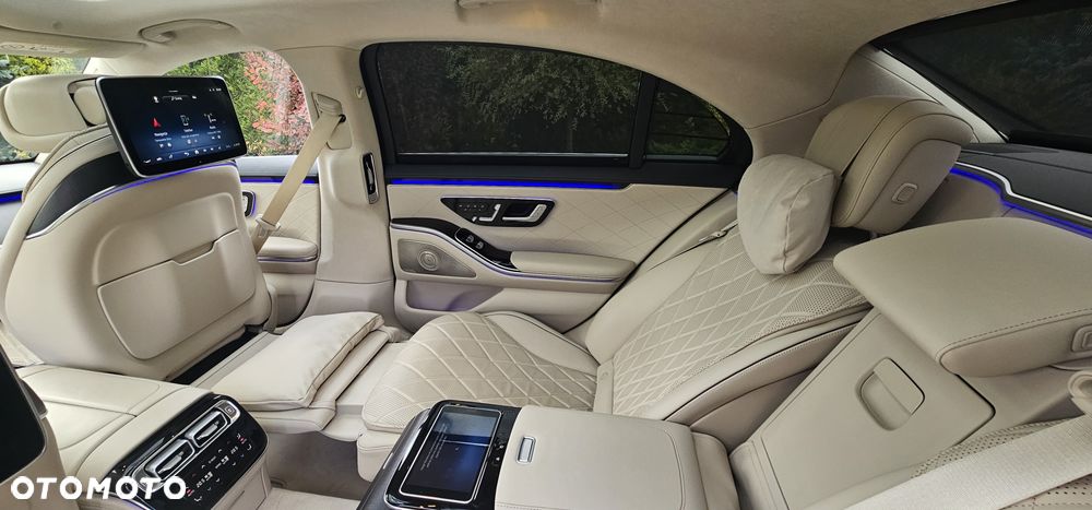 Mercedes-Benz Klasa S 400 d 4-Matic L 9G-TRONIC - 16