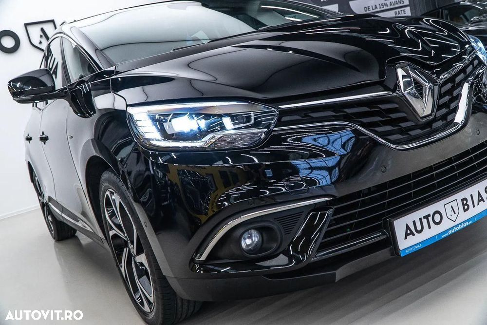 Renault Grand Scenic - 29