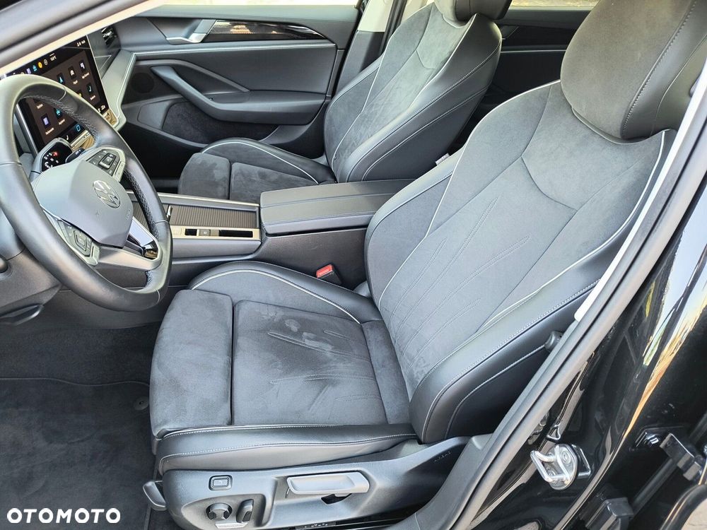 Volkswagen Passat - 12