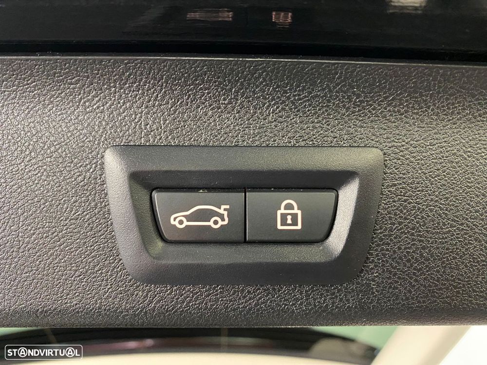 BMW 530 e Line Luxury - 24