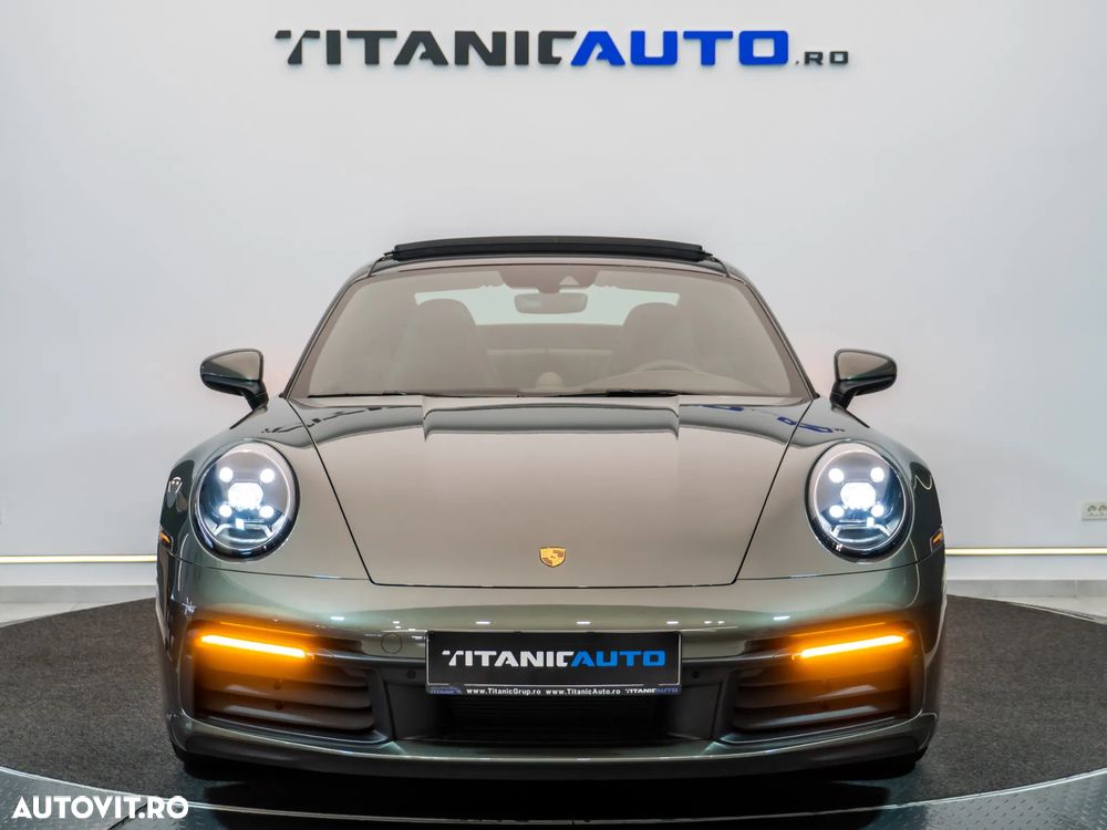 Porsche 911 Carrera 4S - 10
