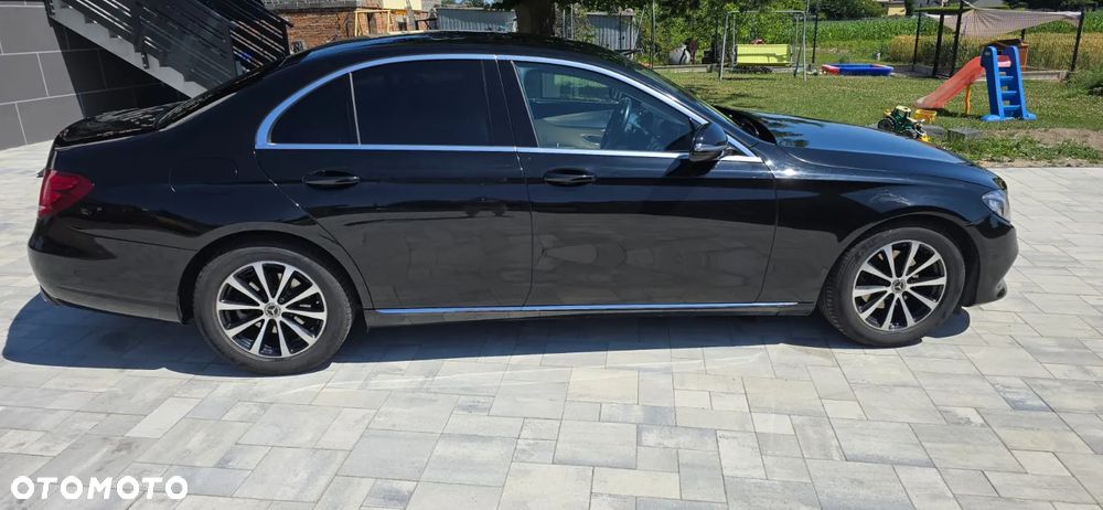 Mercedes-Benz Klasa E 200 d 9G-TRONIC - 8