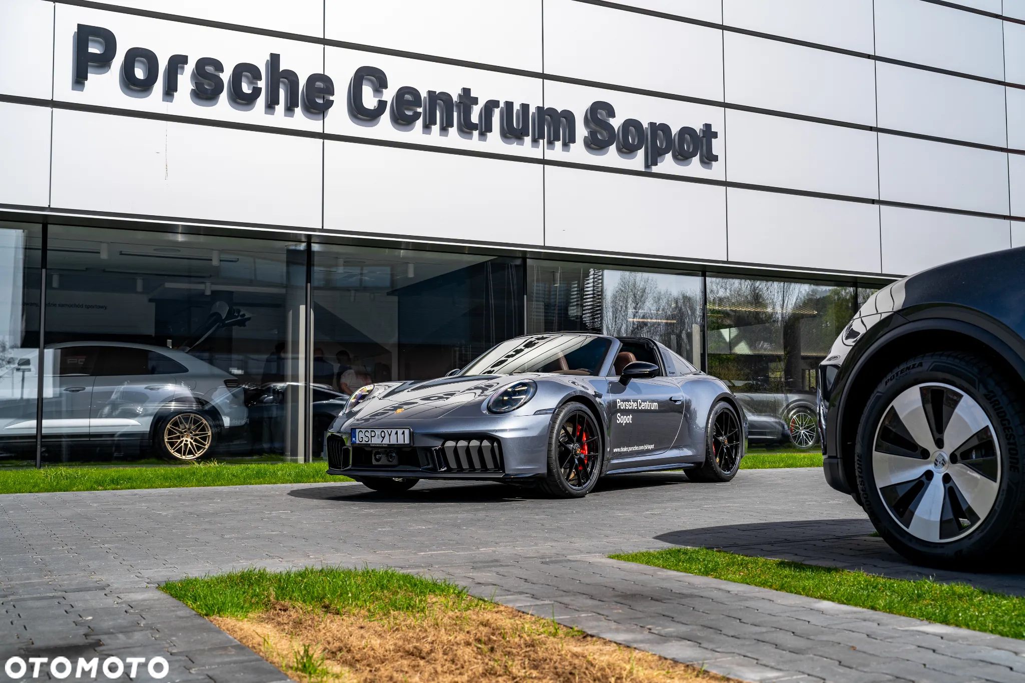 Porsche 911 Targa T-Hybrid 4 GTS - 1