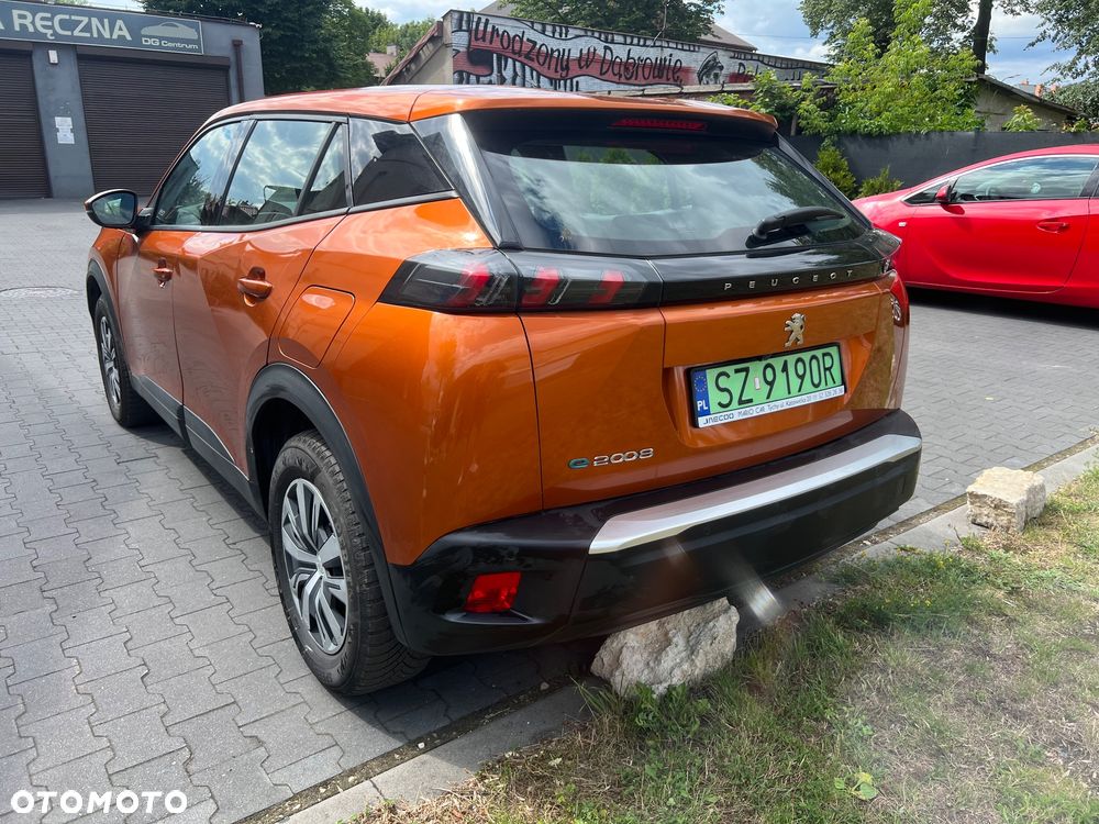 Peugeot 2008 50kWh Allure - 5