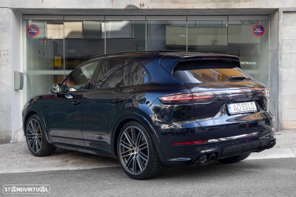 Porsche Cayenne Turbo S E-Hybrid — fotografia 54