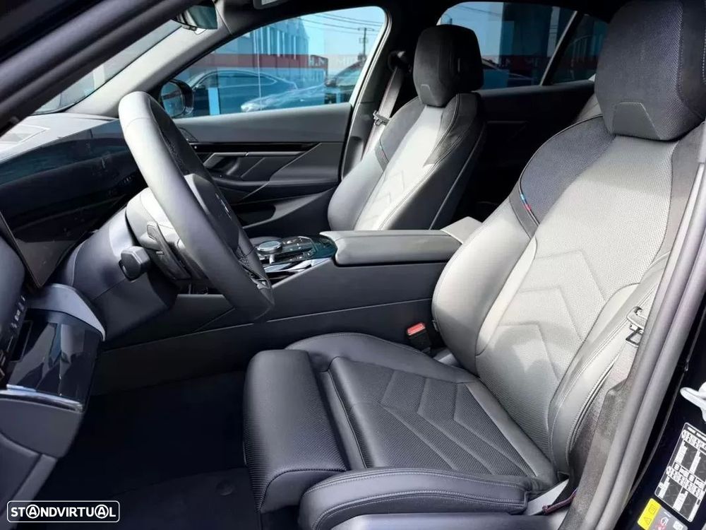 BMW 530 e Pack Desportivo M Pro - 4