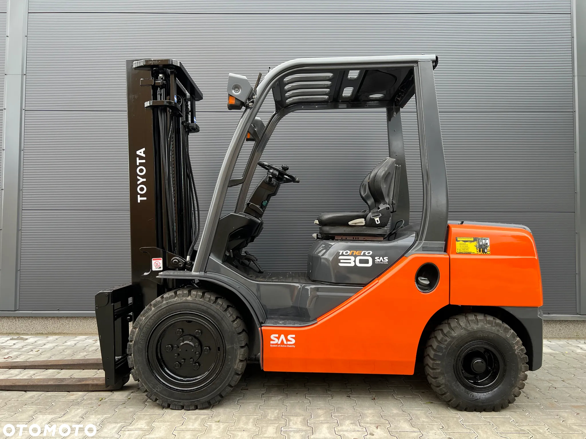 Toyota 02-8FDF30 - 9