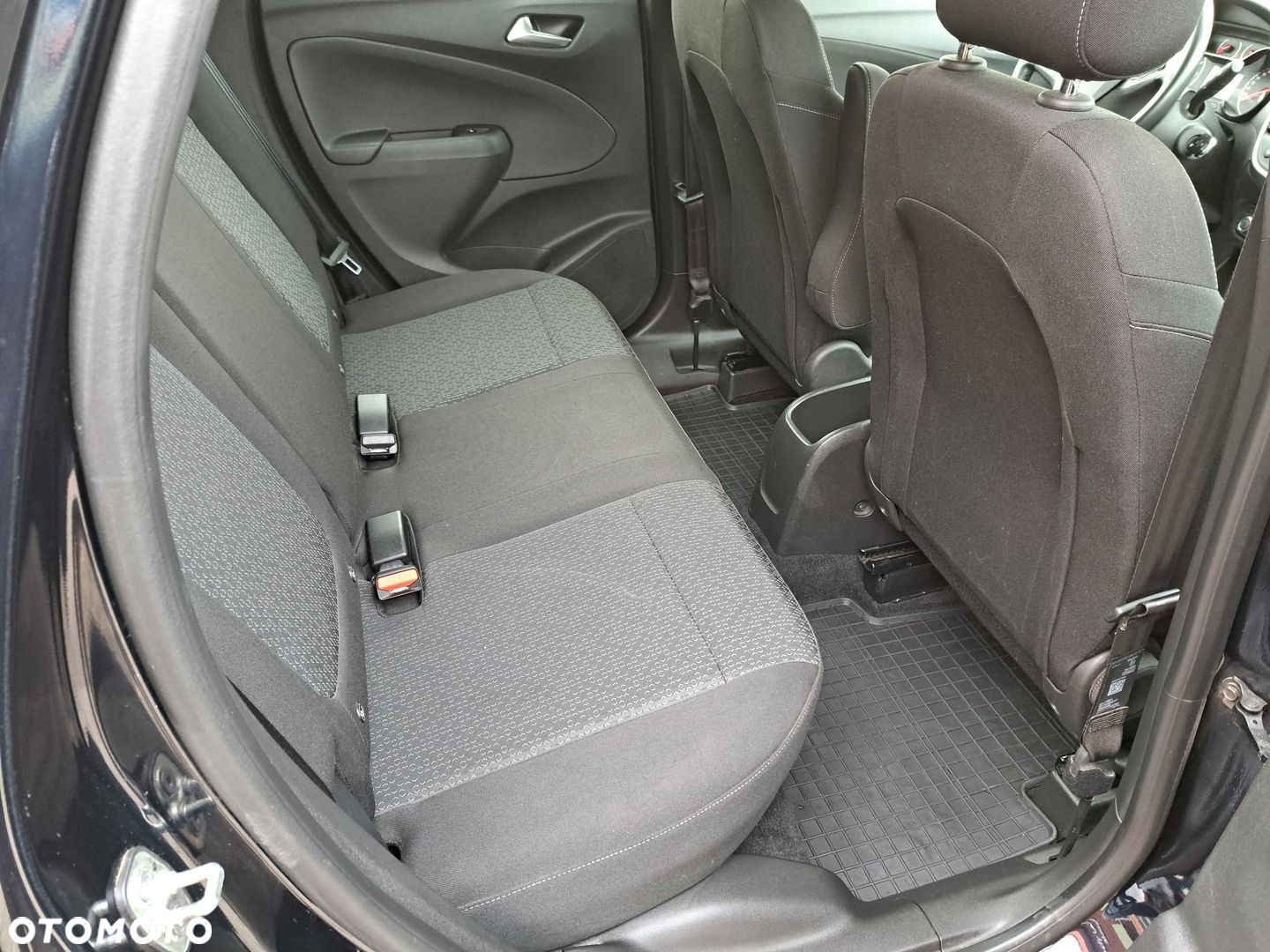 Opel Crossland X 1.2 Enjoy - 19
