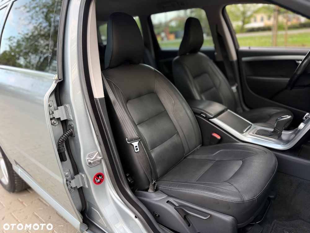 Volvo V70 D4 Geartronic Momentum - 17