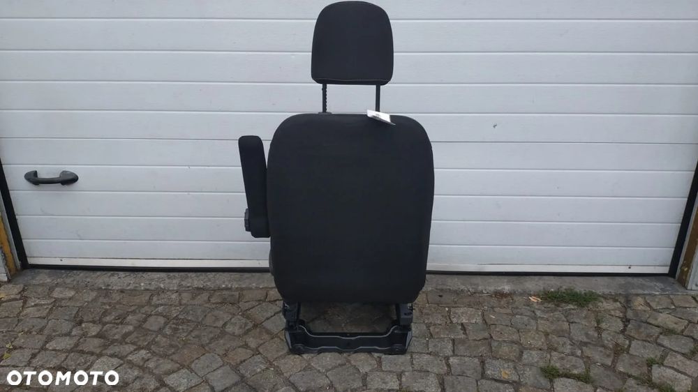 FOTEL PASAŻERA POJEDYNCZY TRAFIC VIVARO PRIMASTAR TALENTO 01- NO 725/059 - 3