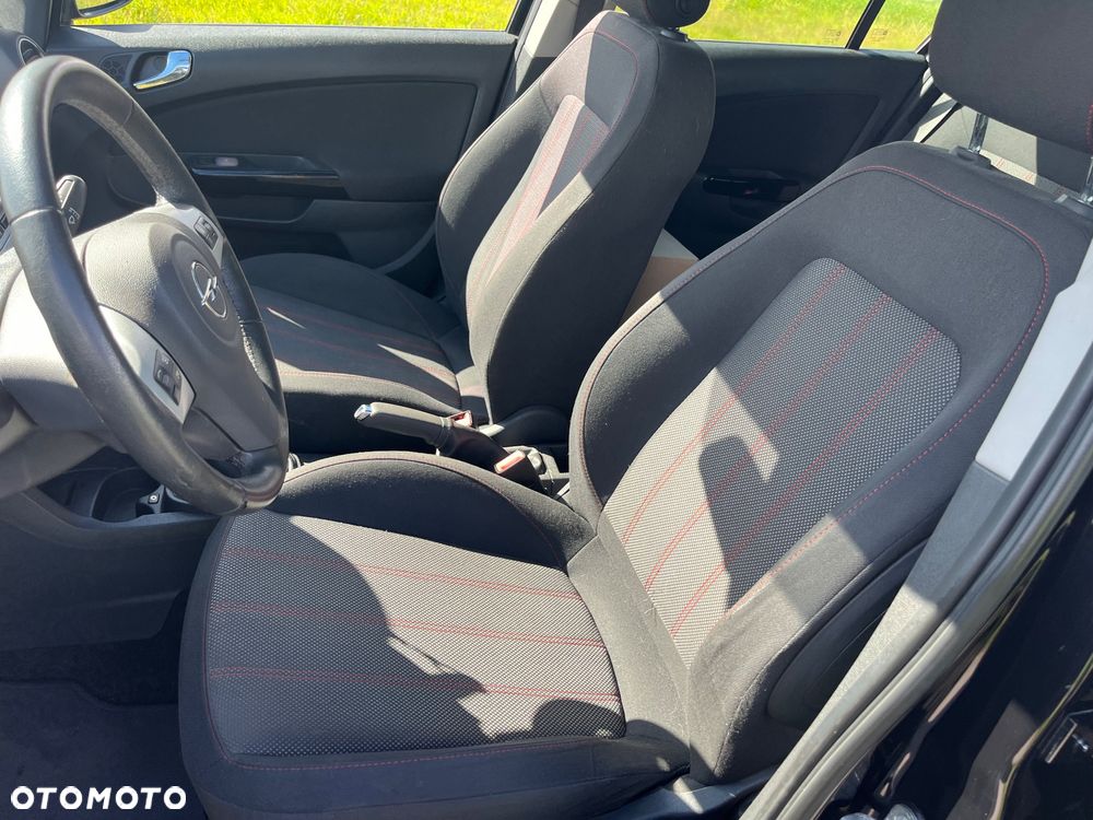 Opel Corsa 1.4 16V Essentia - 15