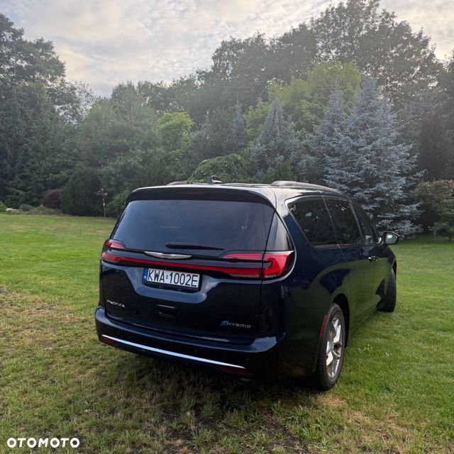 Chrysler Pacifica - 5