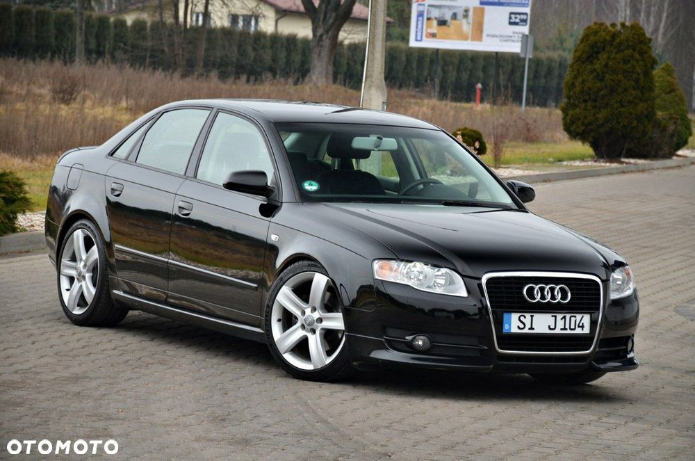 Audi A4 Limousine - 4