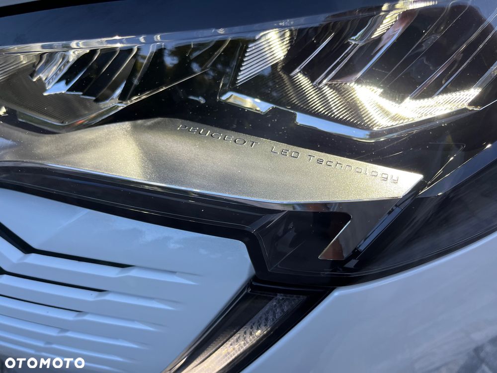Peugeot 3008 1.2 PureTech Allure Pack S&S EAT8 - 18