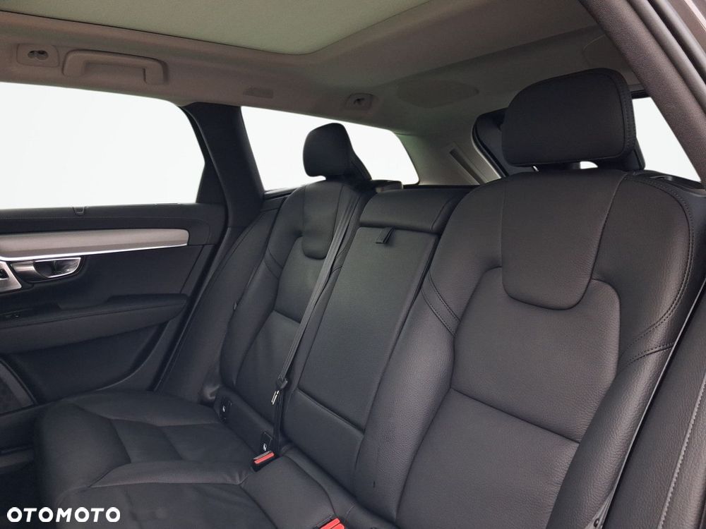 Volvo V90 - 22